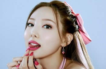 Nayeon TWICE lộ clip bú con cặc khủng của đại gia